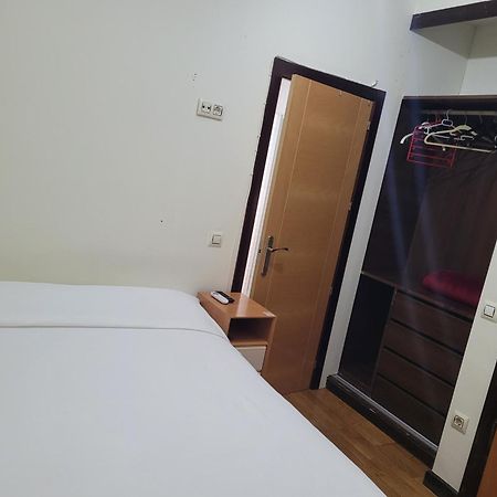 פוואנטה חניל Hostal El Pasaje מראה חיצוני תמונה