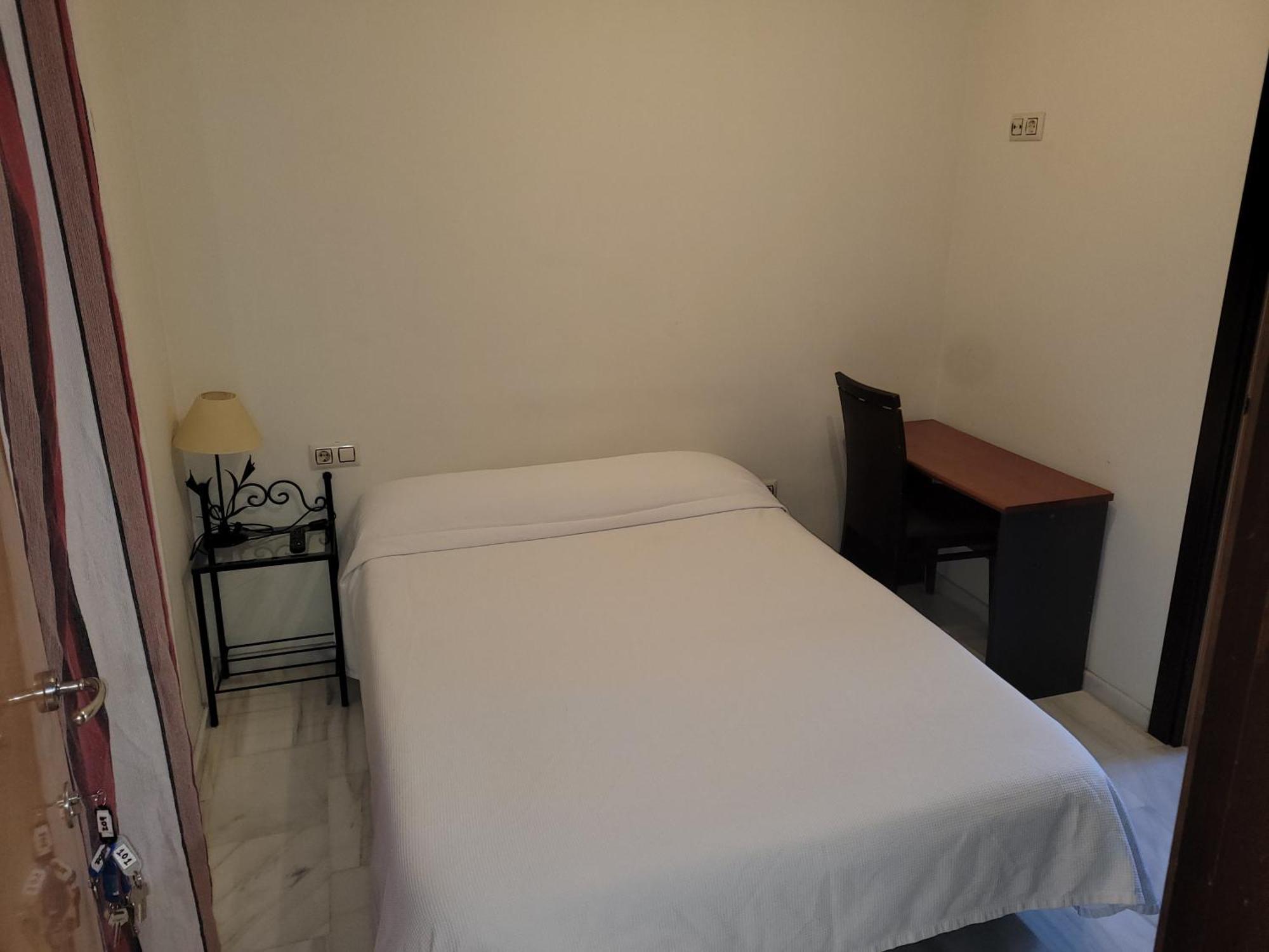 פוואנטה חניל Hostal El Pasaje מראה חיצוני תמונה
