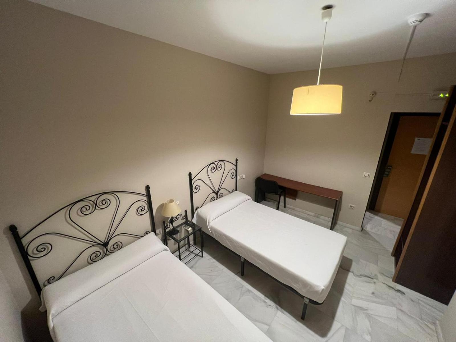 פוואנטה חניל Hostal El Pasaje מראה חיצוני תמונה